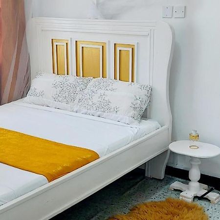 شقة Neighbourly Nest مومباسا المظهر الخارجي الصورة